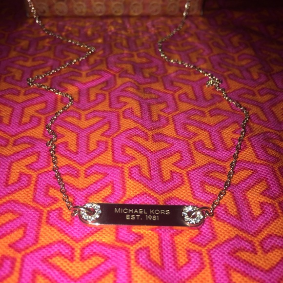 Michael Kors Necklace *BNWT* - Picture 8 of 8